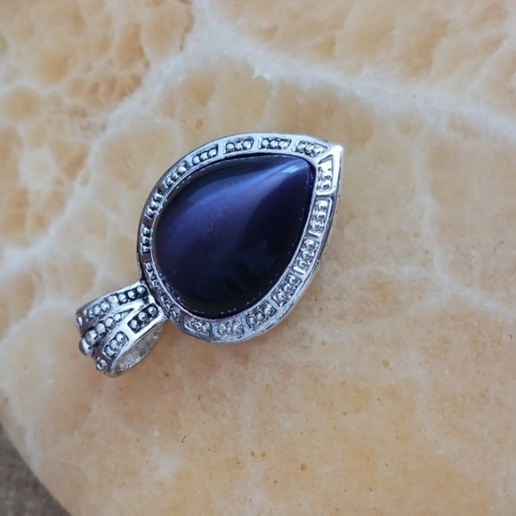 Silver Tone Purple Heart Pendant - Picture 5 of 8